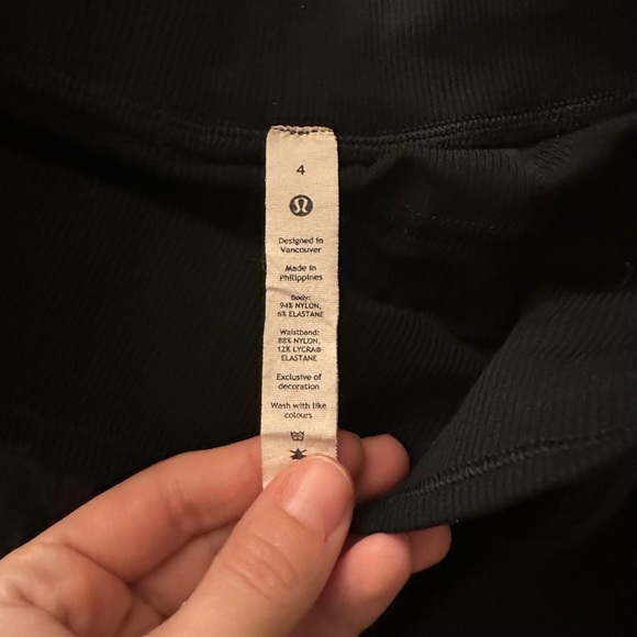 Lulu lemon Dance Studio Mid-Rise Cropped Pant size 4 - Picture 3 of 6